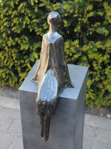 Bronze Statue Sternengucker