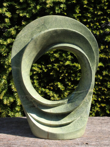 Simbabwische Gartenstatue Circle of life, 47 cm