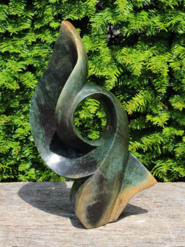 Naturstein Skulptur Flame, 40 cm