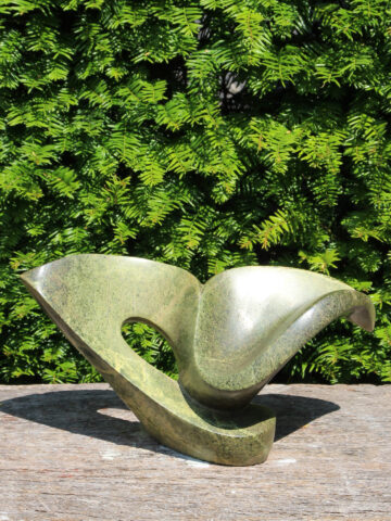 Naturstein Skulptur Leafe, 20 cm