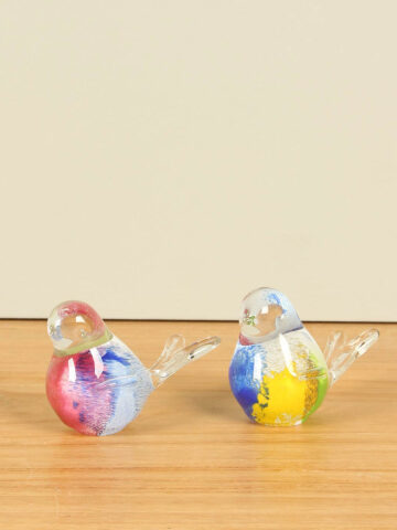 Set mit 2 farbigen Glasvögeln